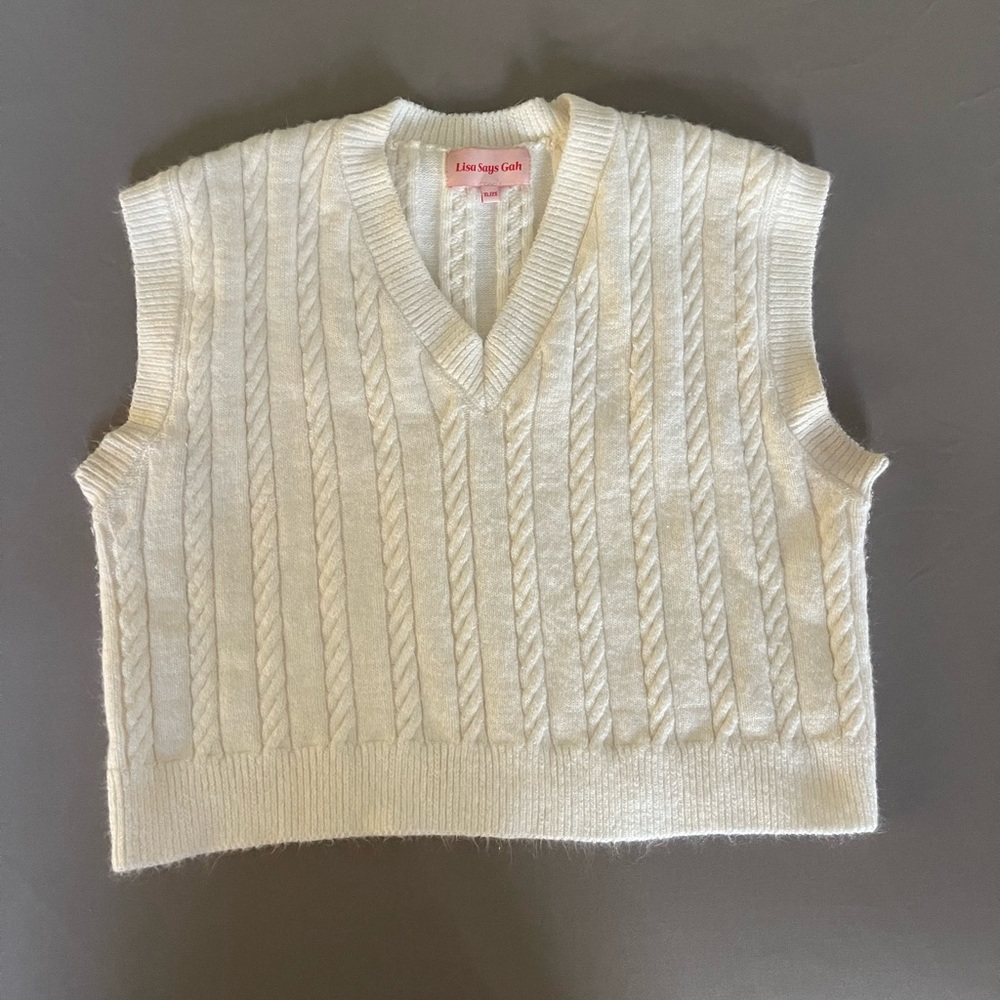 Lisa Says Gah white sweater vest